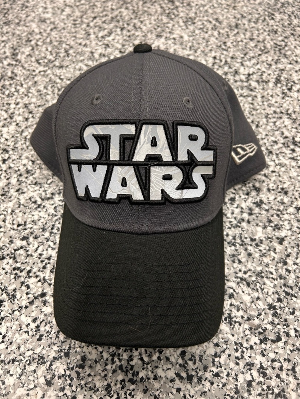 Star Wars Logo Snapback Cap - Gray Crown Black Bill